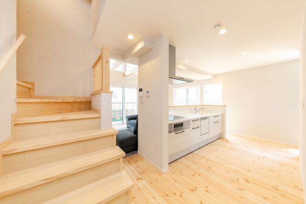 注文住宅で快適＆おしゃれな階段づくりにこだわる設計ポイントを解説