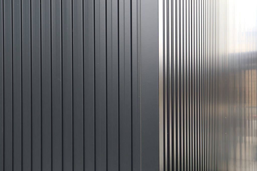 ガルバリウム鋼板の外壁