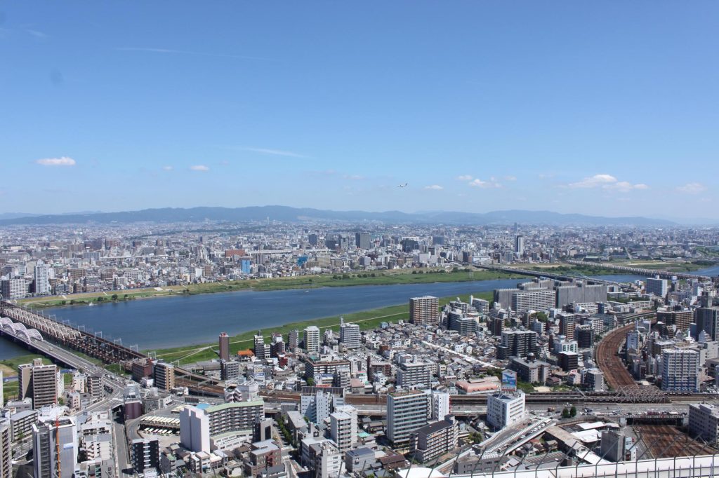 高槻市の坪単価は上昇中?人気エリアの相場と家づくり総額について解説