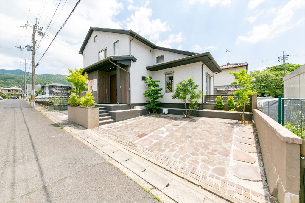 そとん壁の人気色と外壁・外観事例