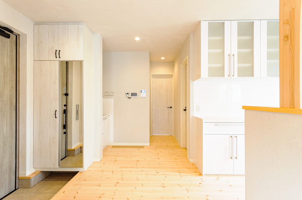 玄関すぐキッチン・玄関すぐリビングの間取り事例