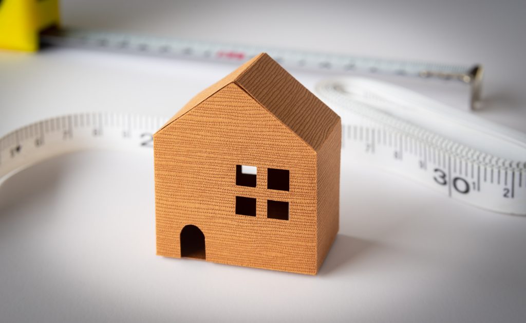 50坪の土地に30坪の家を建てるためには